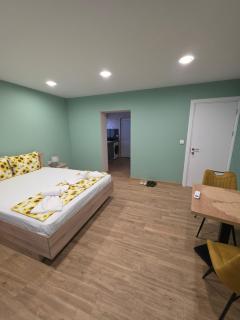 Ruse Inn Studio 4 - 8