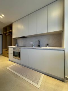 Modern Oasis - 5-Min Walk to Beach - 9