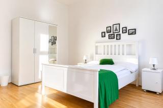 Lovely 3BR Shared Apt Near Belvedere Great for Long Stays - 9