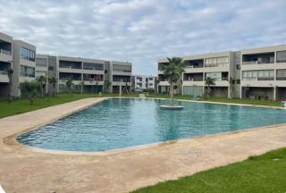 Appartment avec un grand piscine - 4