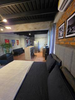 UriTess apartament industrial - 2