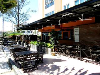 The Orchid Hotel - 7