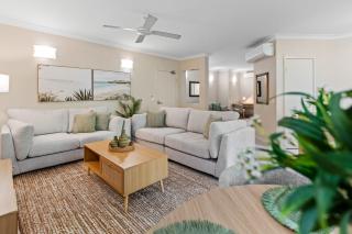 Cairns Resort Retreat 9 Pools Gym - 5