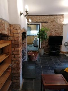 Delightful Devon Chocolate Box Cottage - 3