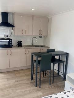 Cozy luxurious Studio Flat - 4