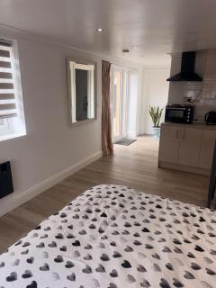 Cozy luxurious Studio Flat - 3