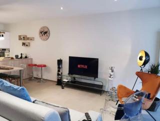 Urban Comfort 1 bedroom apartment with terrace and parking - 8