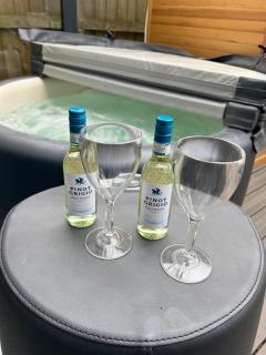 The garden spa at number 15 - 4