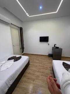 Triple-Room Karma Hotel-Egyptian Museum - 3