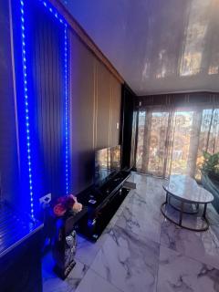 Elvalas Apartment Cozy 1 Bedroom with your own private kitchen and bathroom - 2