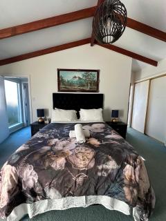 The Airport Homestay House - 7