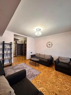 Pap Tagavor Cozy Apartment - 8