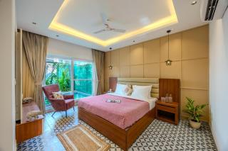 ELIVAAS Signature Mistwood 4-BHK Forest View Villa with Private Pool & Terrace - 8