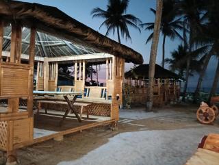 Verlings Beach Resort - 8