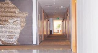 IU Hotel Anyang West Railway Station Yinxu Scenic Spot - Anyang - 8