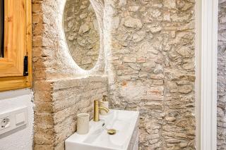 Ca la Matilde, Apartamento con piscina en casa pairal - 9