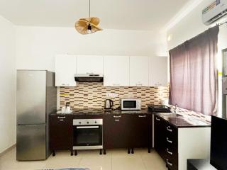 Private Room and Own Kitchen Steps to Beach & Nightlife - 6
