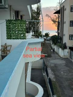 Flic en Flac Beachfront Apartment, KAZAFIBI - 9