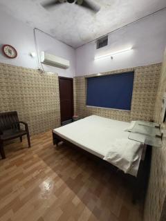Hotel Royal - 2