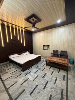 Hotel Royal - 1