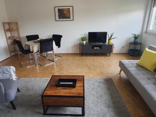 Comfy Flat with Easy Access to Berlin & Potsdam - 5