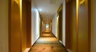 IU Hotel Zhengzhou Lvcheng Square Metro Station - 6