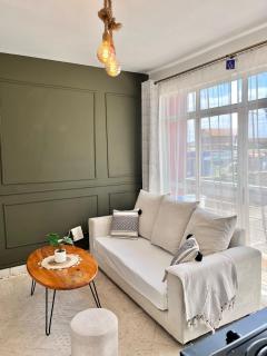 Neighbourhood escapes - 8