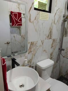 Cozy Stay at JAL Transient House - 1