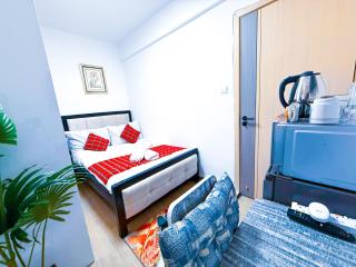 Classic Orchid Suites - Swimming Pool, Gym, Garden, Rooftop Restaurant - 7