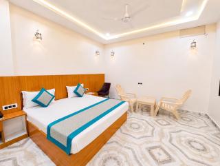 Hotel Nirmala Residency - Premium Family Stay Near Ram Janmabhoomi Ayodhya with Comfort, AC Rooms, WiFi, Parking & Prime Location - 6