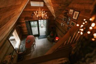 Unique treehouses with hot tub by Bed en Boshuisjes - 8