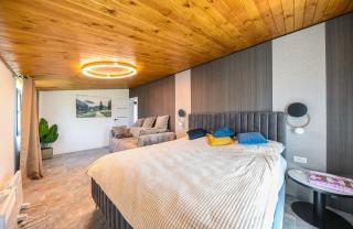 Lock in Cabin - 1