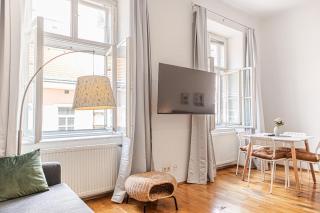 Comfy 2BR Apt, Perfect for Long Stays Near Rennweg - Viena - 3