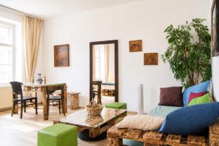 Charming 2BR Retreat for Long-Term Comfort - 3