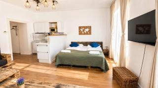 Charming 2BR Retreat for Long-Term Comfort - 4