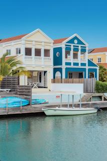 Lagoon Lounge - Waterfront villa with private pool - 9