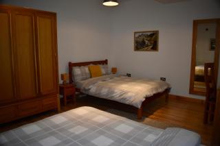 Pet friendly Cabin Sleeps 6 with Parking and Garden - 1