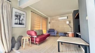 Spacious Entire Floor Penthouse 200m To The Beach - 5