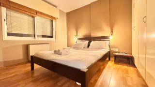 Spacious Entire Floor Penthouse 200m To The Beach - 4