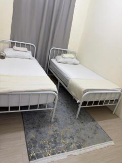 Homestay Bajet Kg Telaga Mas Paka Full-AC WiFi-Netflix - 4
