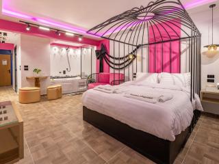 Romantic Jacuzzi Studio 5 Min CaiAirport selfcheck - 0