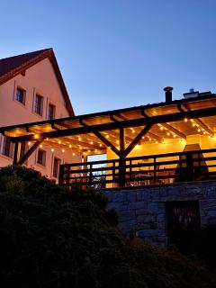Hotelový a jezdecký areál Dvůr Krutěnice - 7