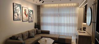 Spacious 3BR Apartment with Terrace & Parking - 7