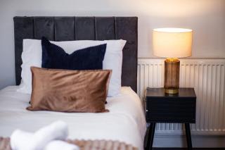 6BR 3Bath, Sleeps 14, Parking, Groups, Contractors - 5