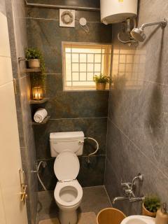 Cozy studio near hebbal with kitchen - 4