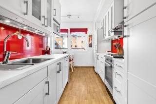 Cozy family apartment with two bedrooms - 9