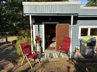 Basic Blue Guesthouse with Garden View - 2