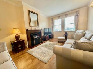 Ivy House - 7