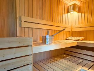 Apartmenthaus Landeskrone Dresden für Gruppen bis 20 Personen, 2 Wohnungen, Sauna, Dachterrasse & Garten - 7