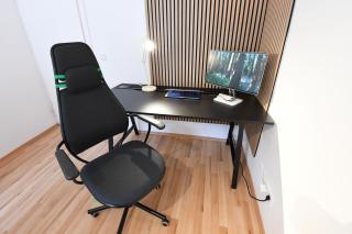 Modernes App mit 2 KingSize Betten und Arbeitsplatz - 5
